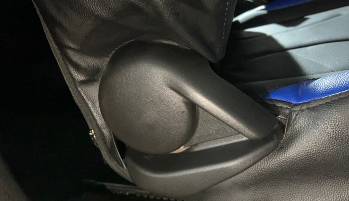 2016 Maruti Baleno DELTA PETROL 1.2, Petrol, Manual, 58,270 km, Driver Side Adjustment Panel