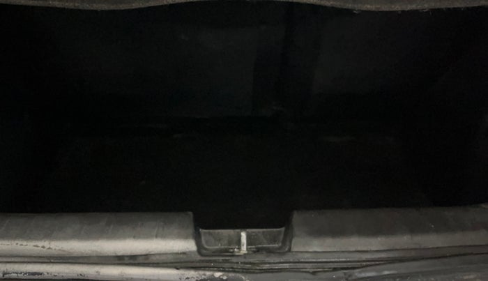 2016 Maruti Baleno DELTA PETROL 1.2, Petrol, Manual, 58,270 km, Boot Inside