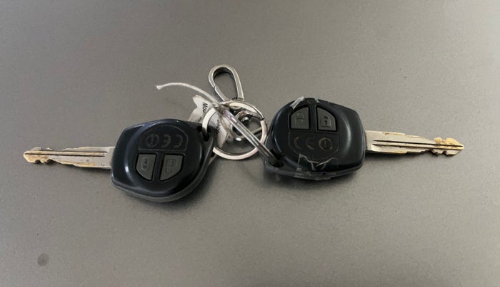 2016 Maruti Baleno DELTA PETROL 1.2, Petrol, Manual, 58,270 km, Key Close Up