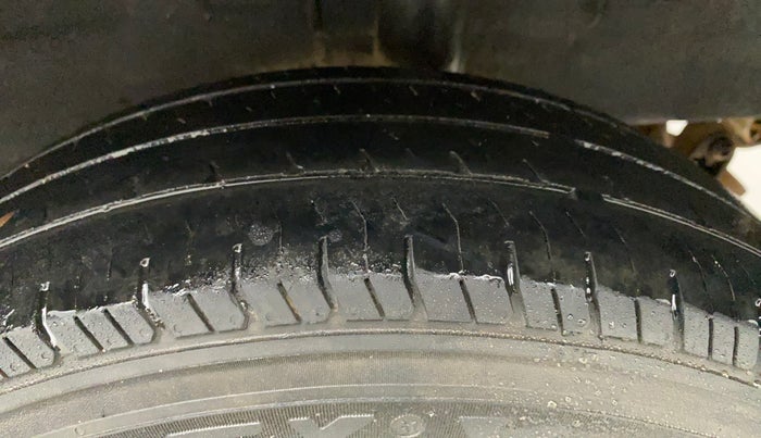 2018 Renault Kwid RXT 0.8 (O), Petrol, Manual, 64,492 km, Left Rear Tyre Tread