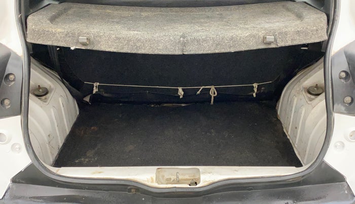 2018 Renault Kwid RXT 0.8 (O), Petrol, Manual, 64,492 km, Boot Inside