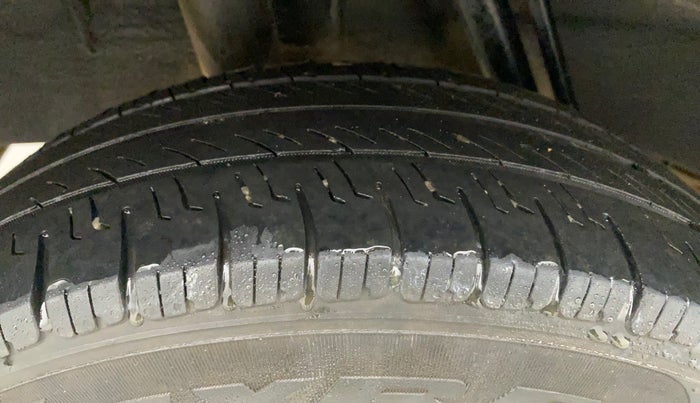 2018 Renault Kwid RXT 0.8 (O), Petrol, Manual, 64,492 km, Right Rear Tyre Tread