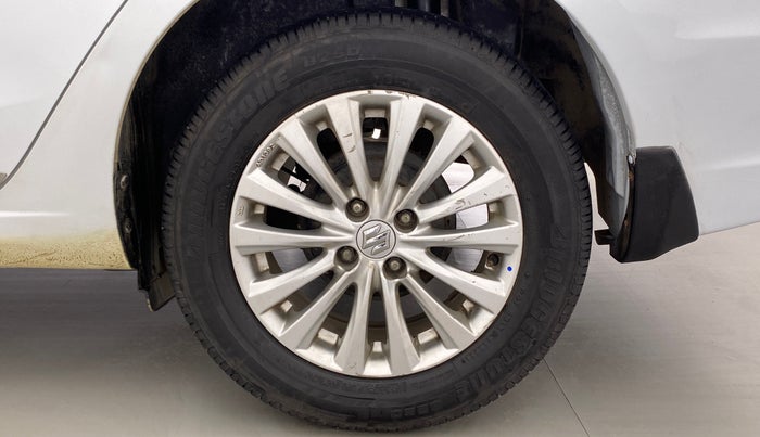 2016 Maruti Ciaz ZDI+ SHVS, Diesel, Manual, 99,178 km, Left Rear Wheel