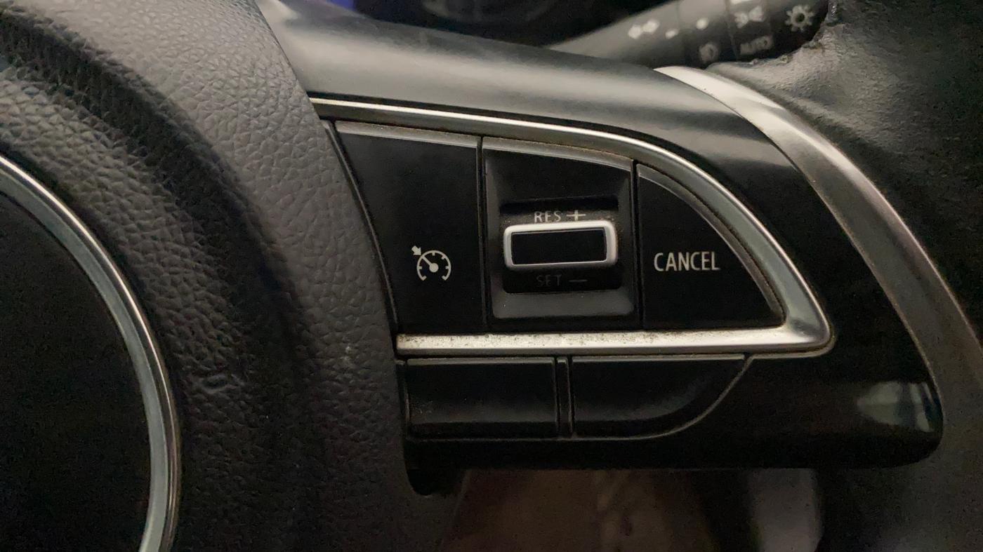2024 Maruti XL6 ALPHA PLUS MT, Petrol, Manual, 35,269 km, Adaptive Cruise Control