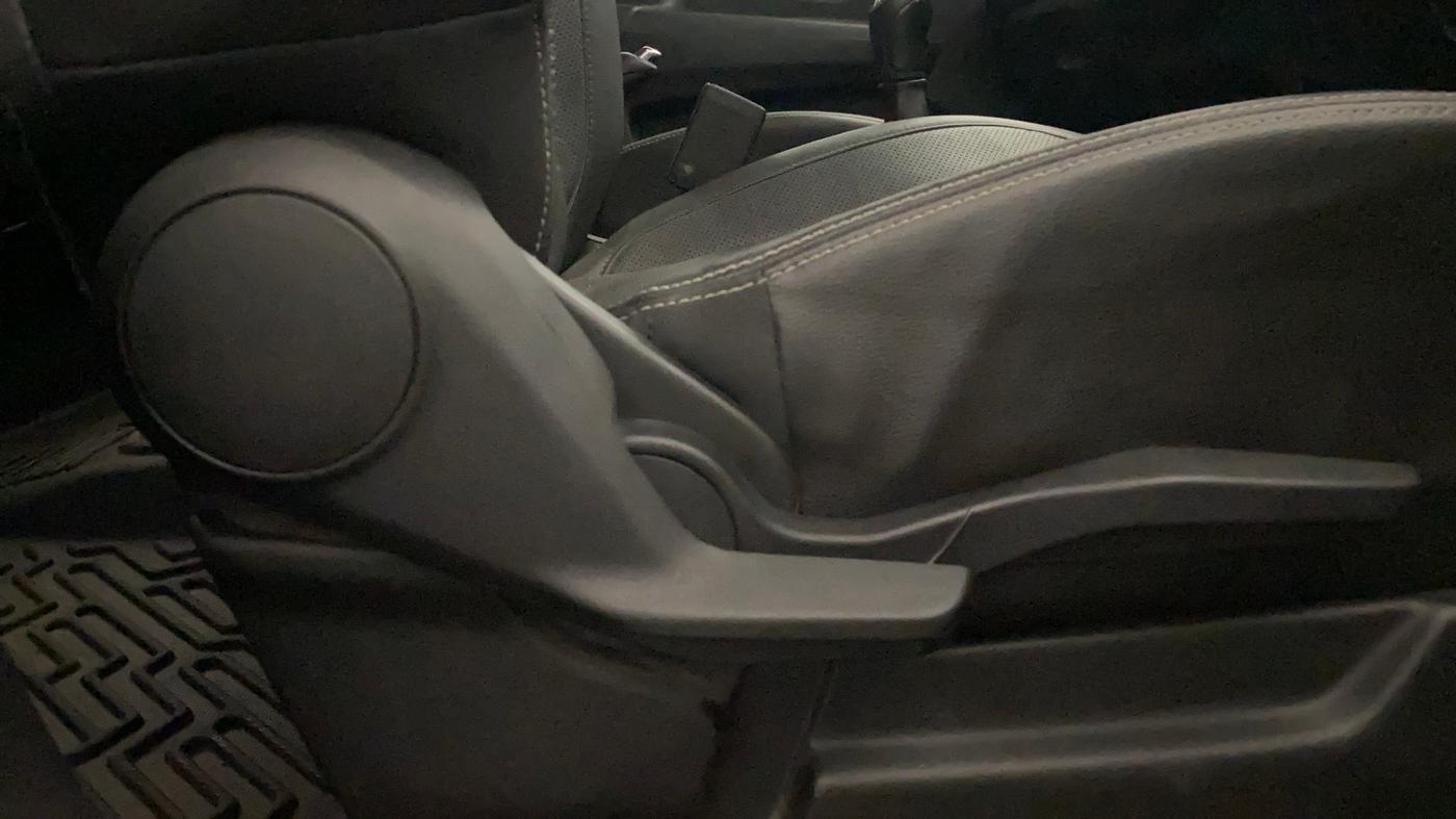 2024 Maruti XL6 ALPHA PLUS MT, Petrol, Manual, 35,269 km, Driver Side Adjustment Panel