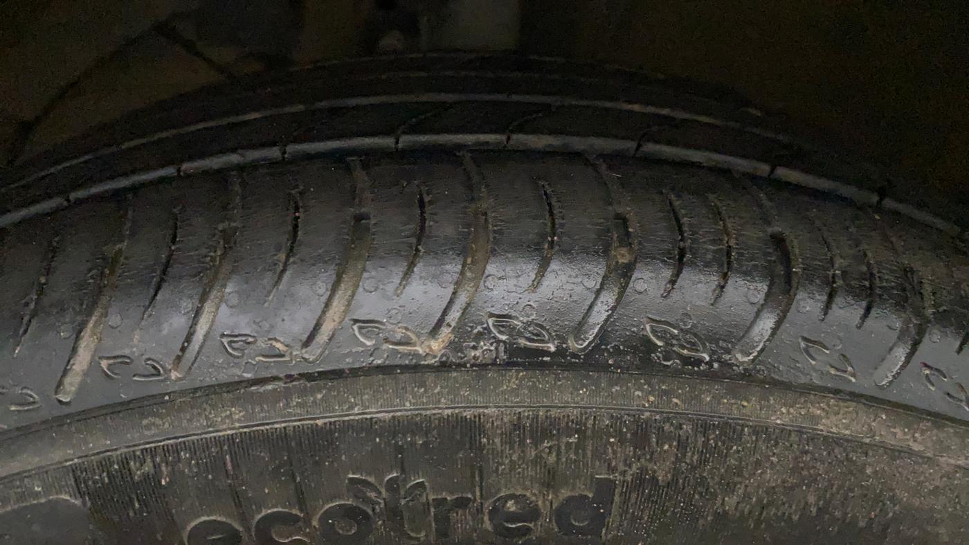 2024 Maruti XL6 ALPHA PLUS MT, Petrol, Manual, 35,269 km, Left Front Tyre Tread