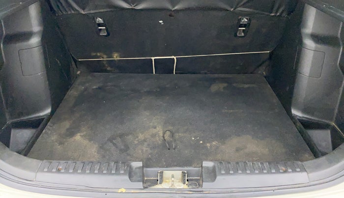2019 Maruti Vitara Brezza VDI, Diesel, Manual, 69,201 km, Boot Inside