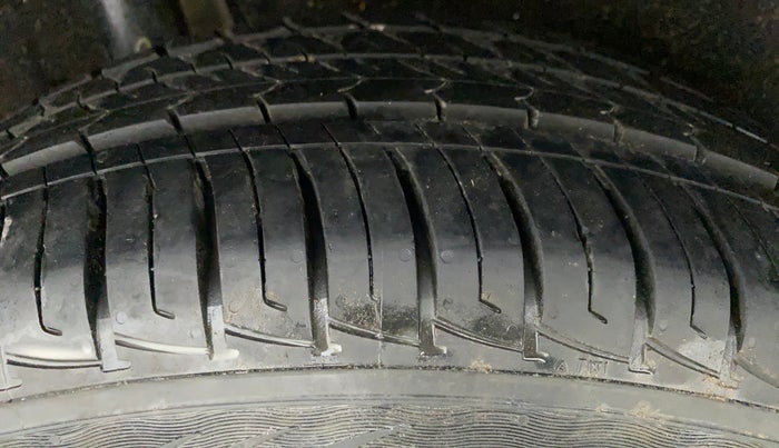 2019 Maruti Vitara Brezza VDI, Diesel, Manual, 69,201 km, Right Rear Tyre Tread