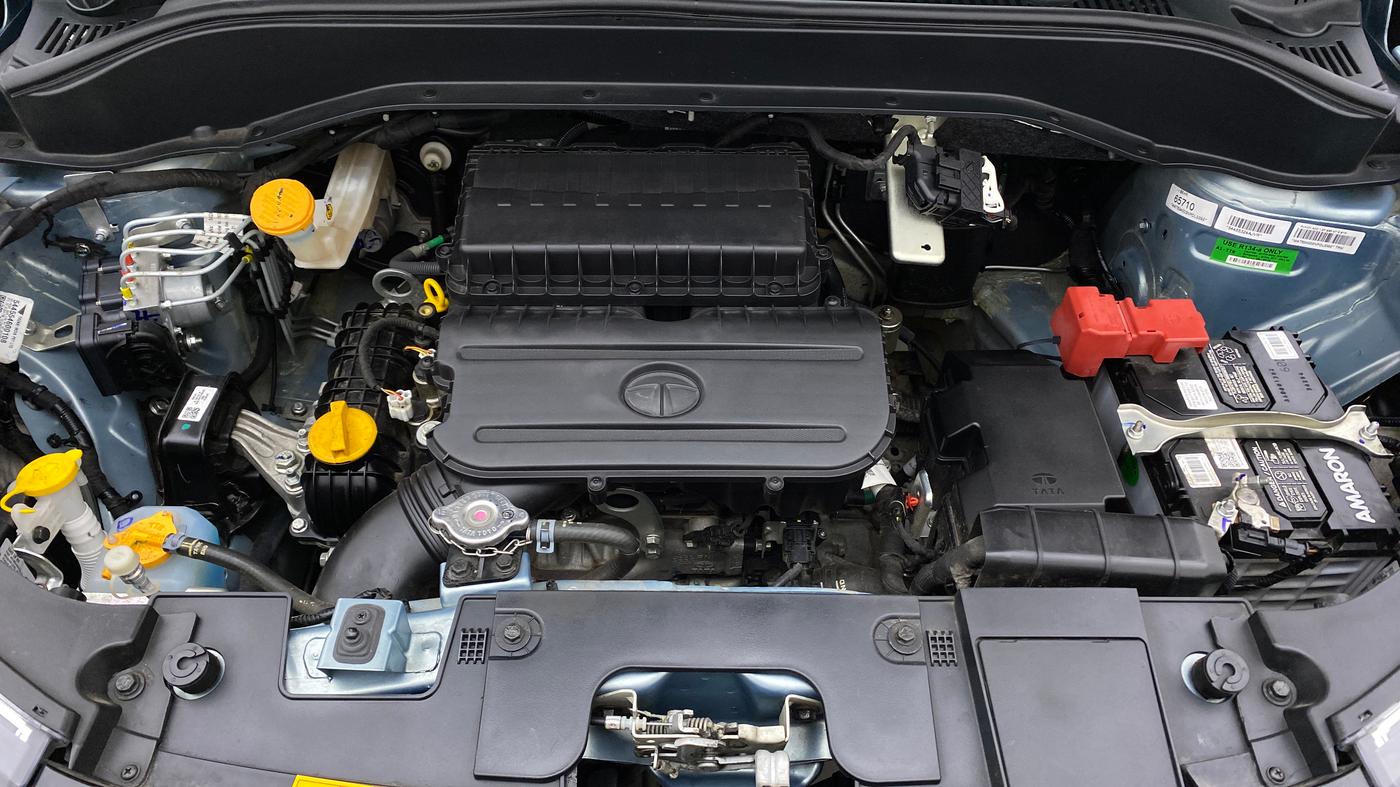 2022 Tata PUNCH ACCOMPLISHED MT, Petrol, Manual, 7,237 km, Open Bonet