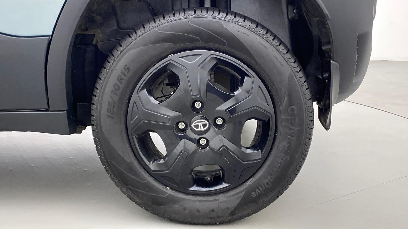 2022 Tata PUNCH ACCOMPLISHED MT, Petrol, Manual, 7,237 km, Left Rear Wheel