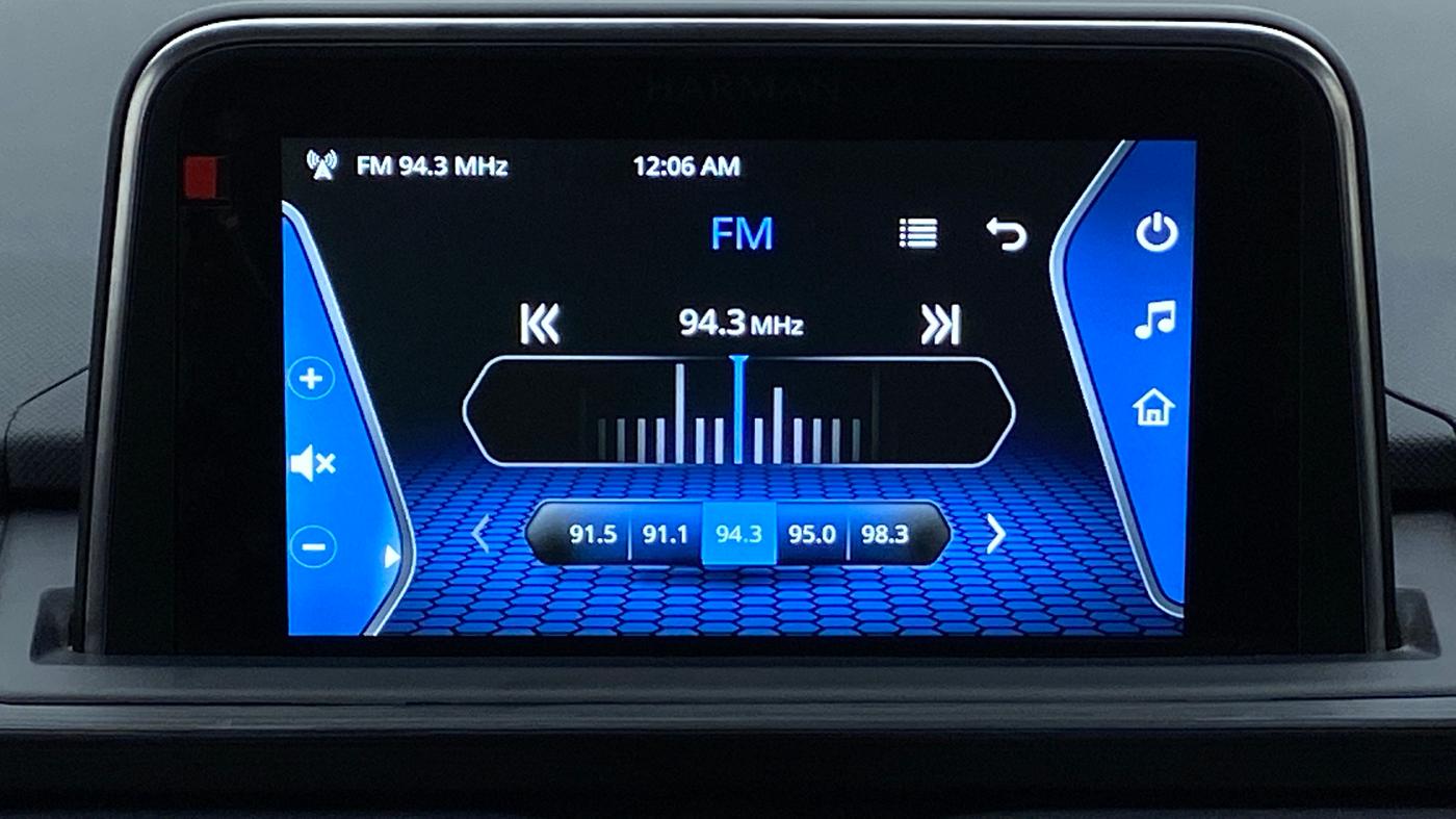 2022 Tata PUNCH ACCOMPLISHED MT, Petrol, Manual, 7,237 km, Infotainment System