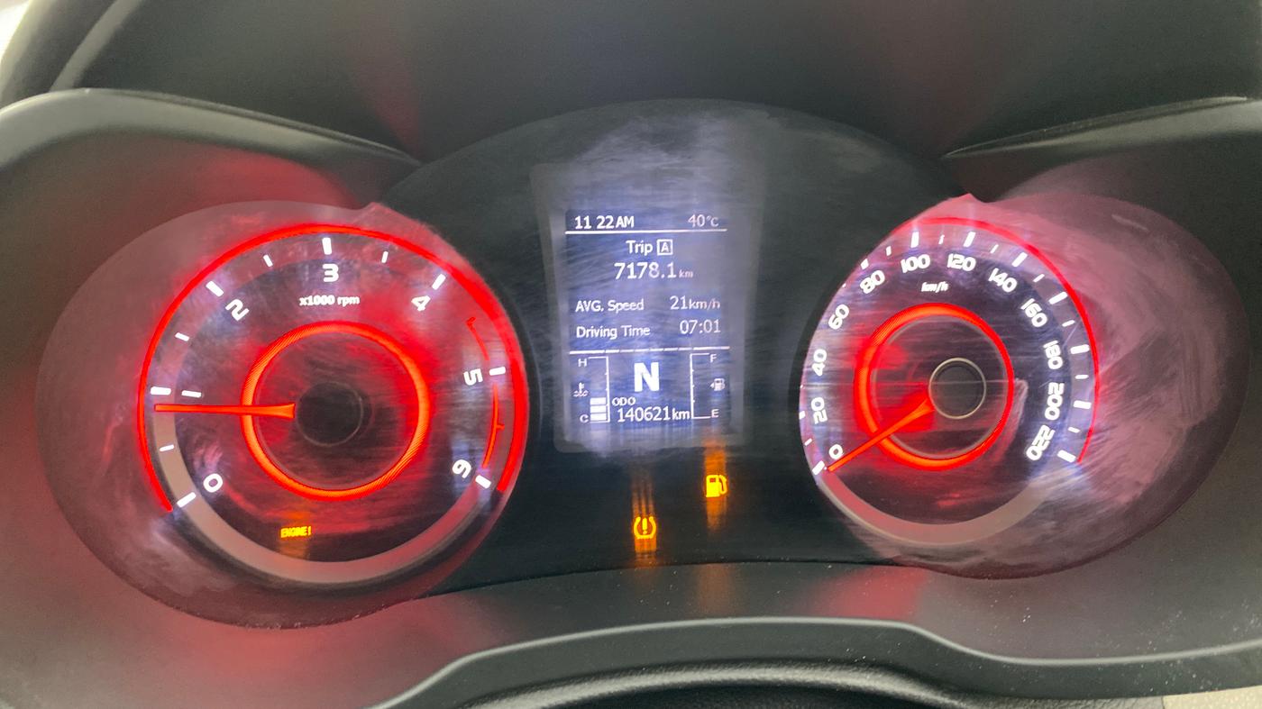 2019 Mahindra XUV300 W8 (O) 1.5 DIESEL AMT, Diesel, Automatic, 1,40,621 km, Odometer Image