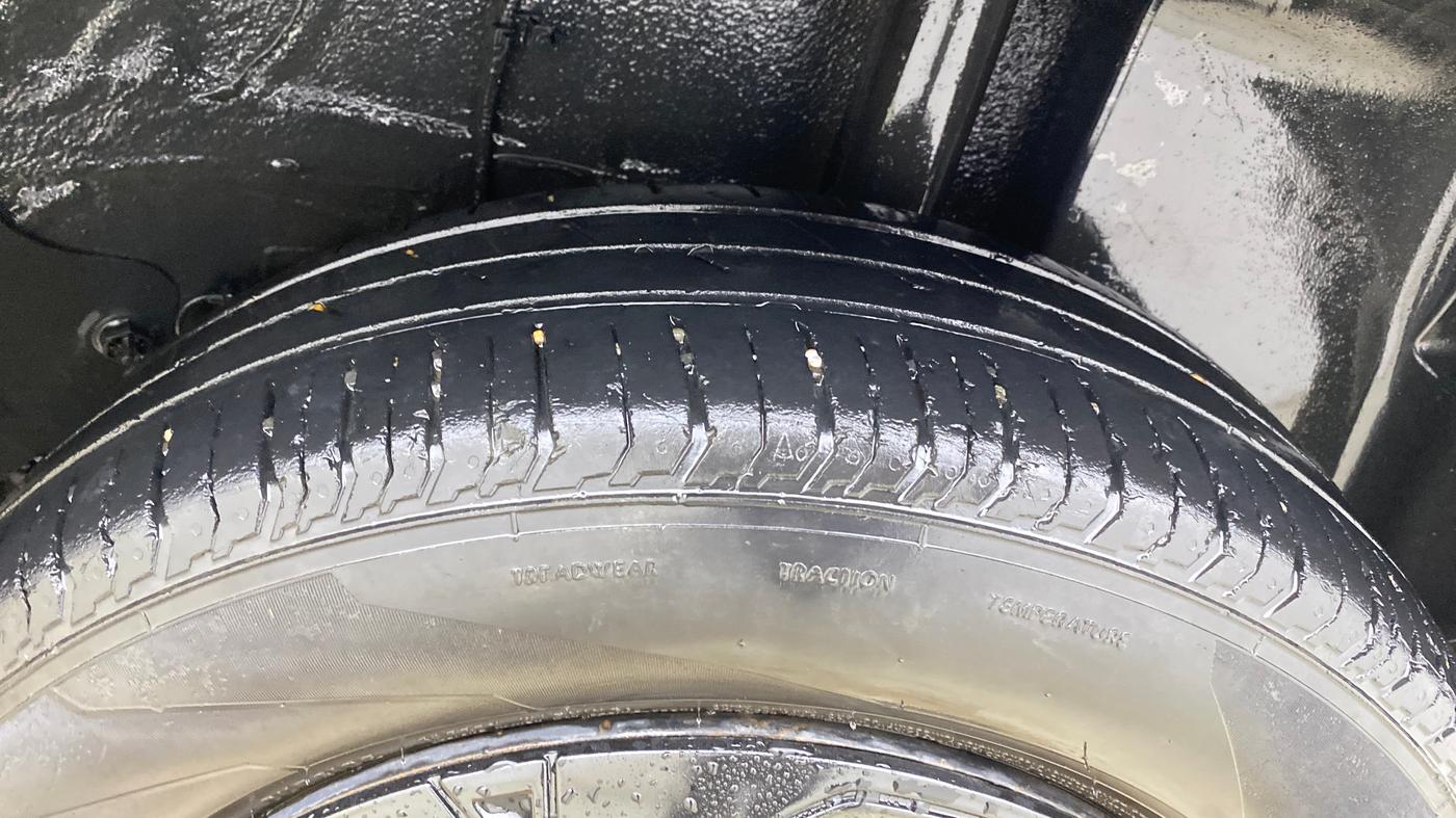 2023 Tata PUNCH ACCOMPLISHED MT, Petrol, Manual, 70,661 km, Left Rear Tyre Tread