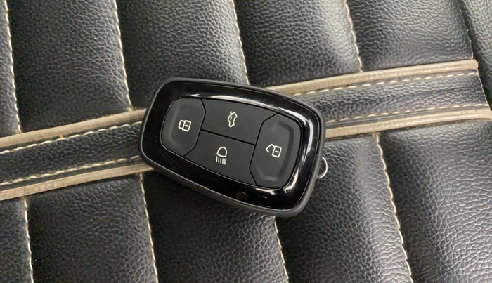 2019 Tata NEXON XZA PLUS PETROL, Petrol, Automatic, 56,575 km, Key Close Up