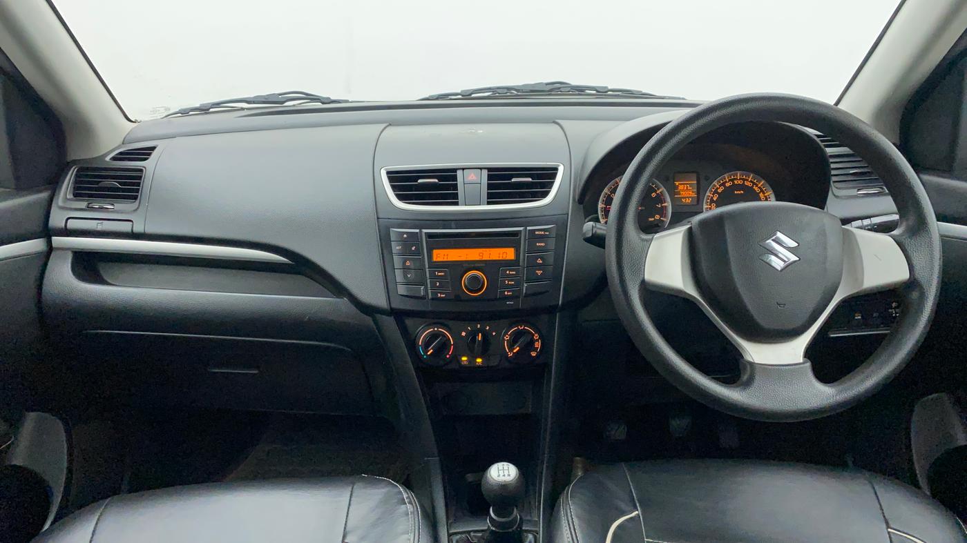 2013 Maruti Swift VXI, Petrol, Manual, 79,009 km, Dashboard