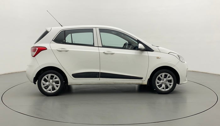 2018 Hyundai Grand i10 MAGNA 1.2 KAPPA VTVT, Petrol, Manual, 11,985 km, Right Side View