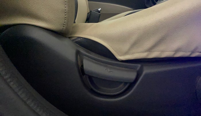 2014 Hyundai Xcent S 1.2, Petrol, Manual, 49,586 km, Driver Side Adjustment Panel