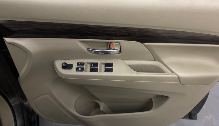 2019 Maruti Ertiga ZXI SHVS, Petrol, Manual, 74,793 km, Driver Side Door Panels Control