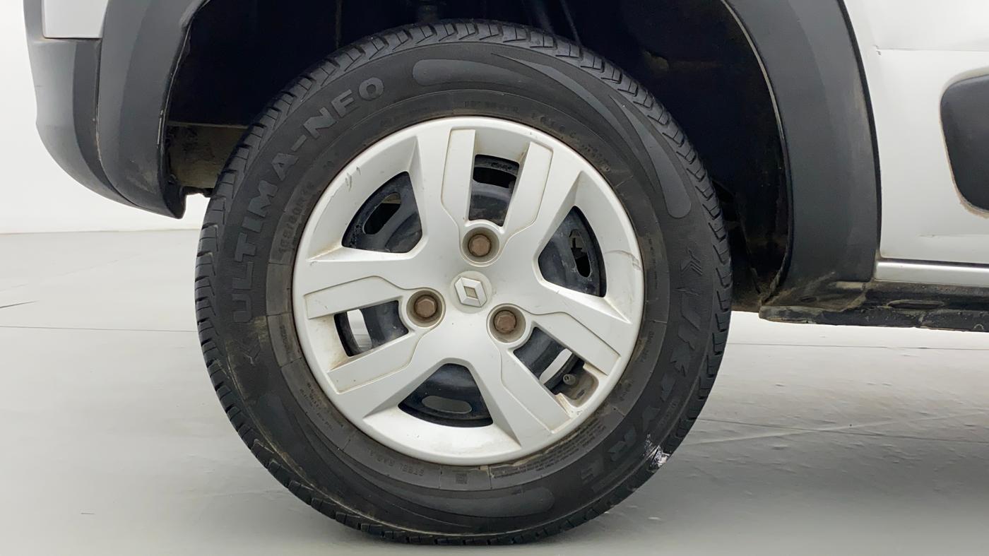 2016 Renault Kwid RXL, Petrol, Manual, 22,690 km, Right Rear Wheel