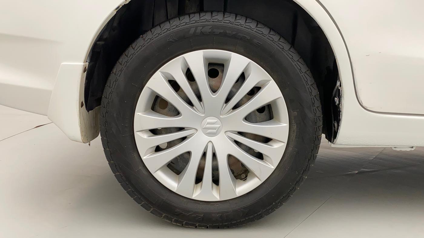 2016 Maruti Ertiga VDI SHVS, Diesel, Manual, 76,913 km, Right Rear Wheel