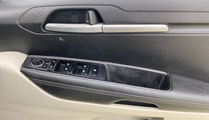 2021 KIA SONET HTX 1.0 IMT, Petrol, Manual, 1,09,541 km, Driver Side Door Panels Control