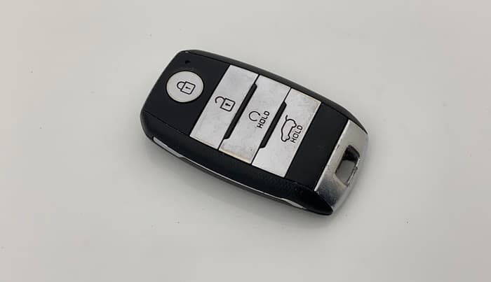 2021 KIA SONET HTX 1.0 IMT, Petrol, Manual, 1,09,541 km, Key Close Up