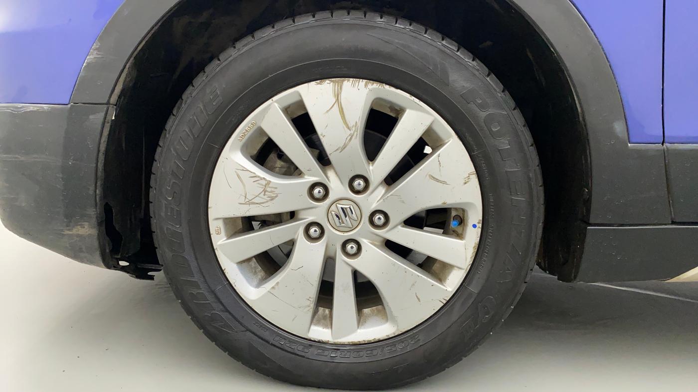 2015 Maruti S Cross ZETA 1.3, Diesel, Manual, 84,784 km, Left Front Wheel