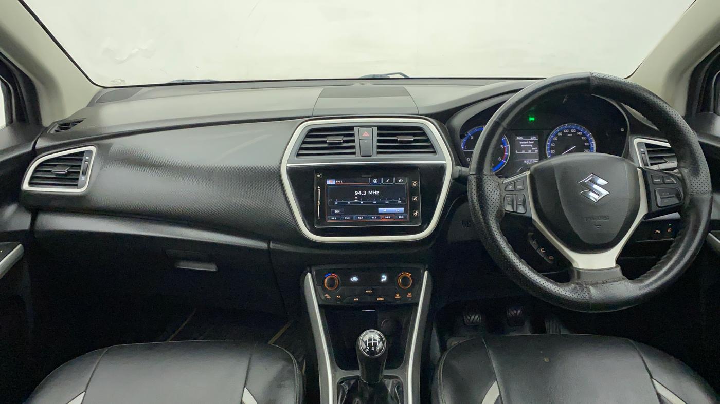 2015 Maruti S Cross ZETA 1.3, Diesel, Manual, 84,784 km, Dashboard