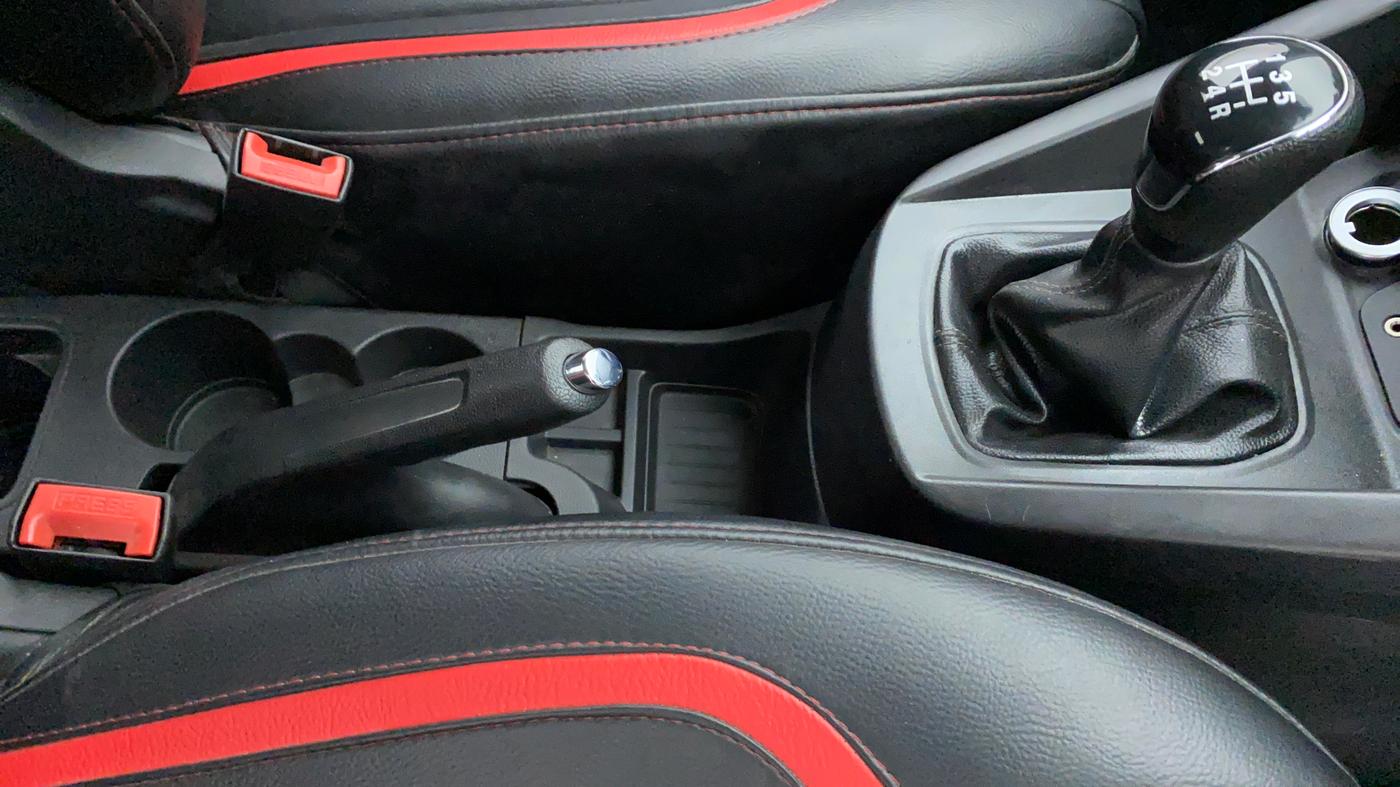 2019 Ford New Figo 1.2 TITANIUM, Petrol, Manual, 21,851 km, Gear Lever