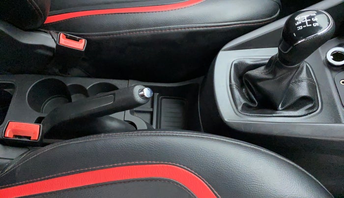 2019 Ford New Figo 1.2 TITANIUM, Petrol, Manual, 21,851 km, Gear Lever