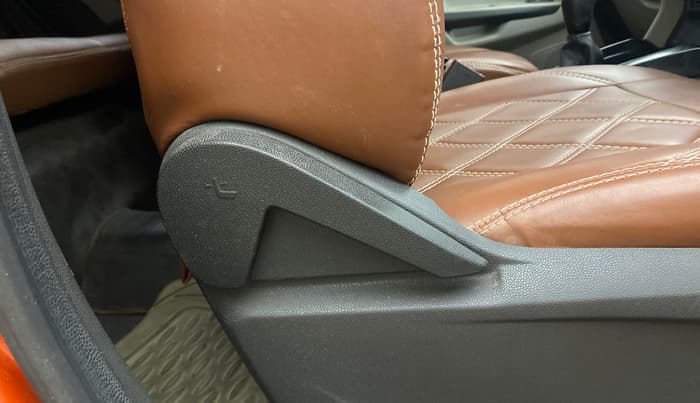 2017 Ford Ecosport AMBIENTE 1.5L DIESEL, Diesel, Manual, 56,132 km, Driver Side Adjustment Panel