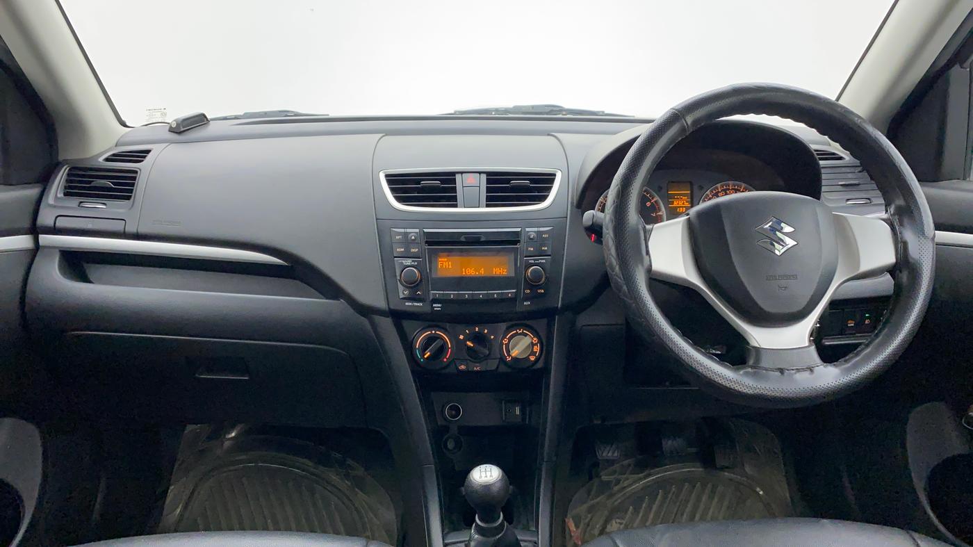 2017 Maruti Swift VXI OPT, Petrol, Manual, 32,191 km, Dashboard