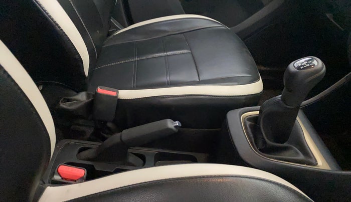 2023 Tata PUNCH ACCOMPLISHED MT, Petrol, Manual, 26,198 km, Gear Lever