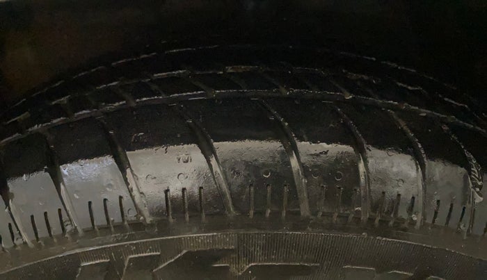2014 Maruti Celerio VXI, Petrol, Manual, 30,112 km, Left Front Tyre Tread