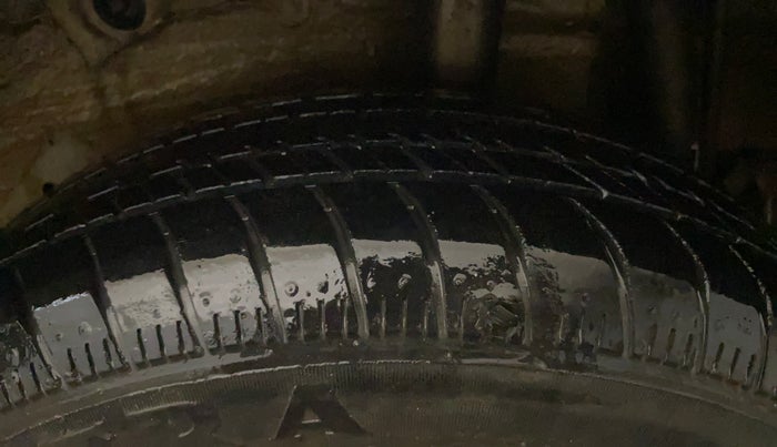 2014 Maruti Celerio VXI, Petrol, Manual, 30,112 km, Left Rear Tyre Tread