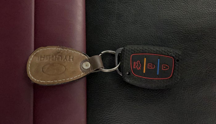 2016 Hyundai Creta SX PLUS 1.6 PETROL, Petrol, Manual, 28,624 km, Key Close Up