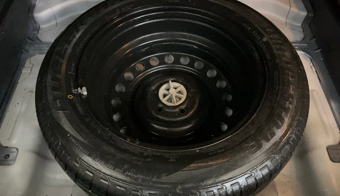 2016 Hyundai Creta SX PLUS 1.6 PETROL, Petrol, Manual, 28,624 km, Spare Tyre