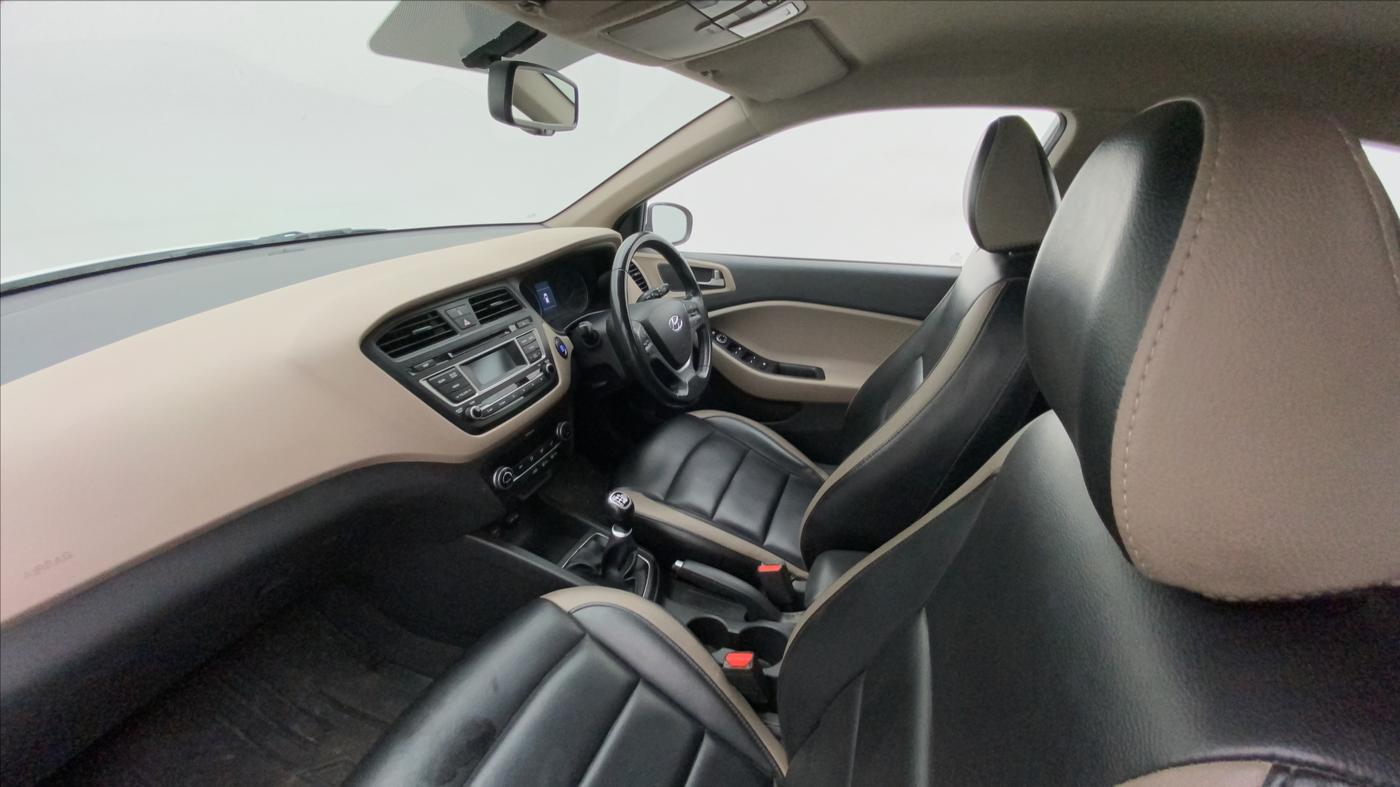 2015 Hyundai Elite i20 ASTA 1.2, Petrol, Manual, 39,459 km, Right Side Front Door Cabin