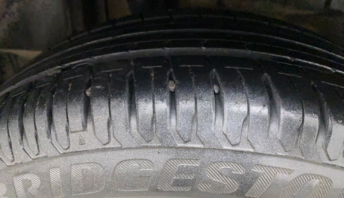 2018 Maruti Dzire ZXI PLUS AMT, Petrol, Automatic, 31,957 km, Right Rear Tyre Tread