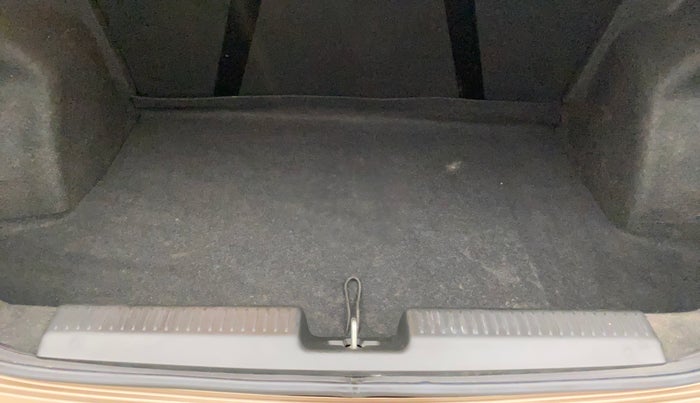 2018 Maruti Dzire ZXI PLUS AMT, Petrol, Automatic, 31,957 km, Boot Inside