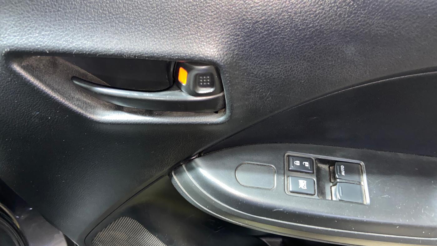 2018 Maruti Baleno SIGMA PETROL 1.2, Petrol, Manual, 88,889 km, Driver Side Door Panels Control