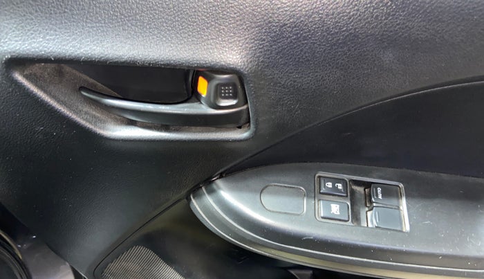 2018 Maruti Baleno SIGMA PETROL 1.2, Petrol, Manual, 88,889 km, Driver Side Door Panels Control