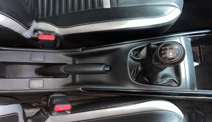 2018 Maruti Baleno SIGMA PETROL 1.2, Petrol, Manual, 88,889 km, Gear Lever