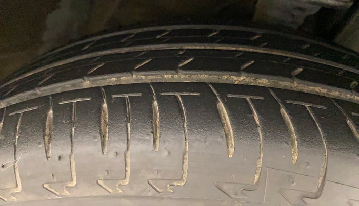 2021 Maruti IGNIS SIGMA 1.2, Petrol, Manual, 9,366 km, Right Front Tyre Tread