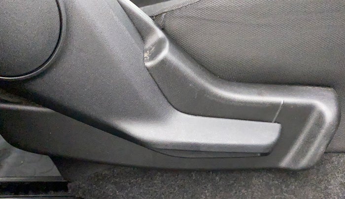 2021 Maruti IGNIS SIGMA 1.2, Petrol, Manual, 9,366 km, Driver Side Adjustment Panel