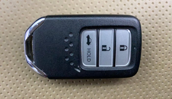 2019 Honda Amaze 1.2L I-VTEC V CVT, Petrol, Automatic, 12,415 km, Key Close Up