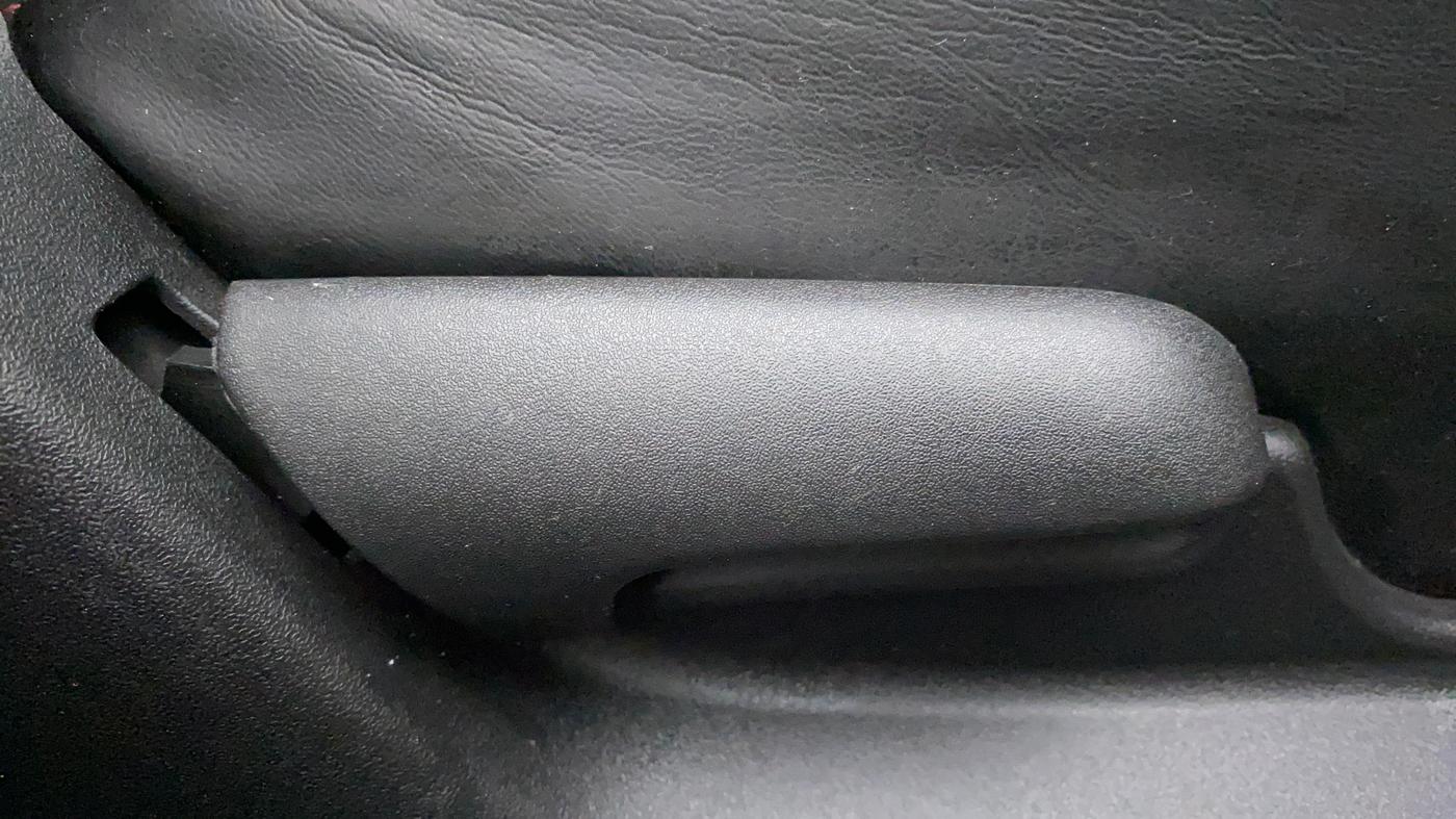 2016 Maruti Vitara Brezza VDI, Diesel, Manual, 58,646 km, Driver Side Adjustment Panel