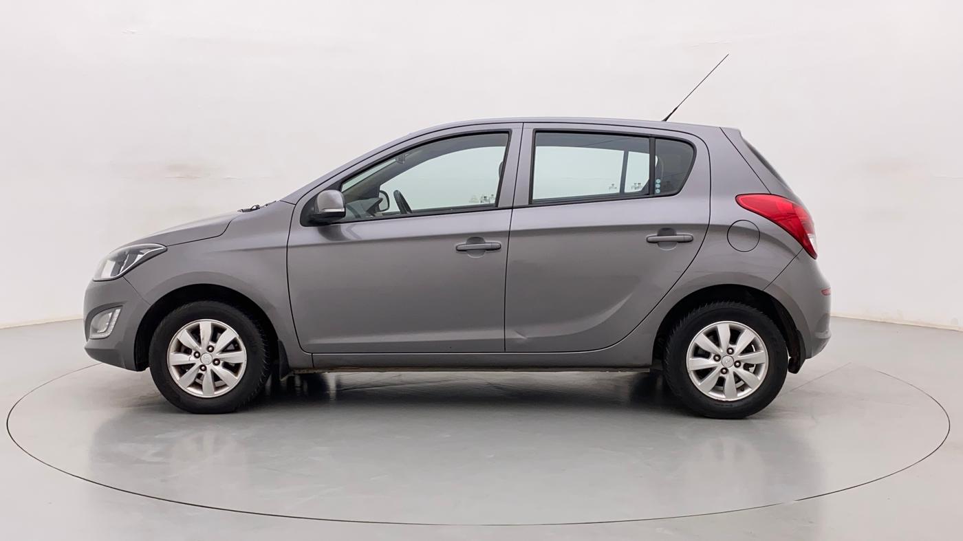2013 Hyundai i20 SPORTZ 1.4 AT, Petrol, Automatic, 49,170 km, Left Side