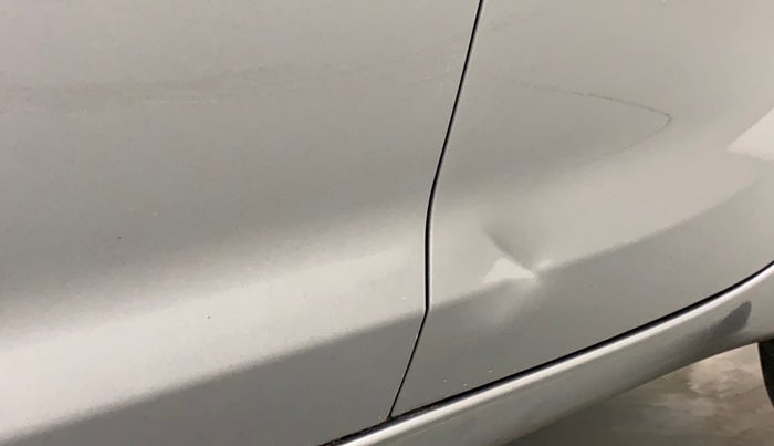 2013 Hyundai i20 SPORTZ 1.4 AT, Petrol, Automatic, 49,170 km, Rear left door - Slightly dented