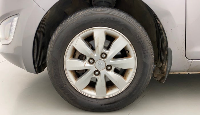 2013 Hyundai i20 SPORTZ 1.4 AT, Petrol, Automatic, 49,170 km, Left Front Wheel